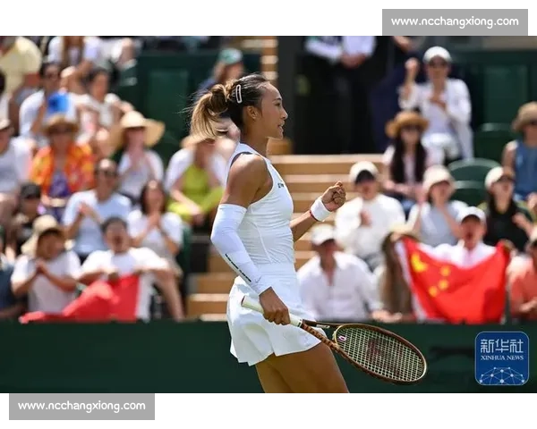 温网直击：郑钦文激战三盘憾负西尼亚科娃 高清大图速递